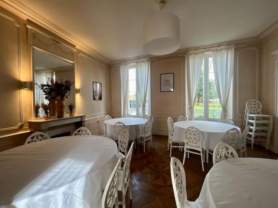 La Demeure De Margot - 24 Couchages Villa Villeneuve-sur-Yonne Luaran gambar