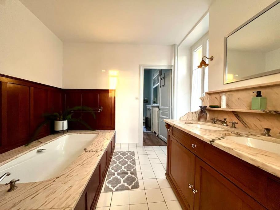 La Demeure De Margot - 24 Couchages Villa Villeneuve-sur-Yonne Luaran gambar