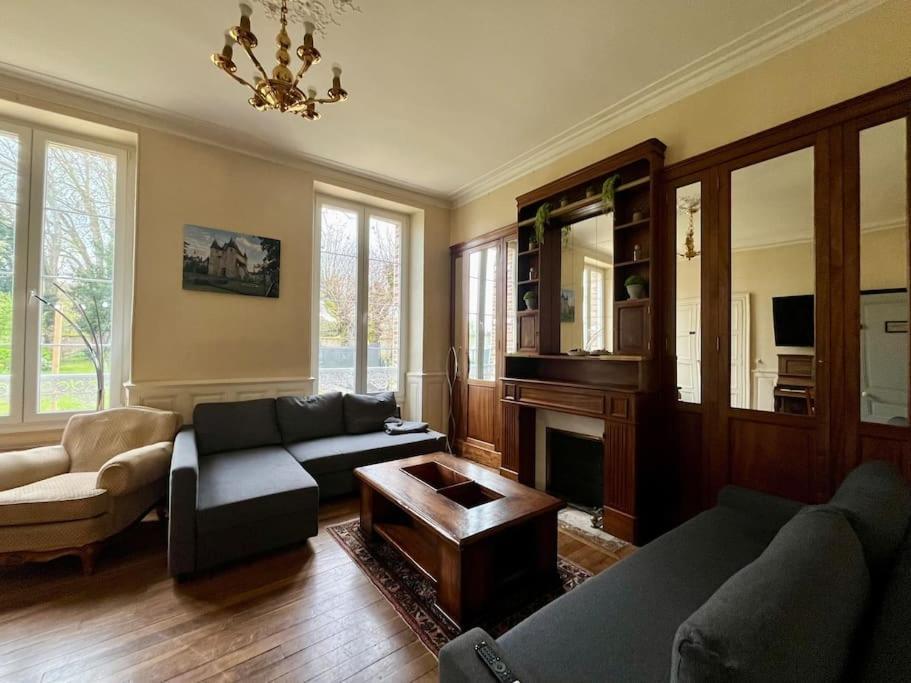 La Demeure De Margot - 24 Couchages Villa Villeneuve-sur-Yonne Luaran gambar