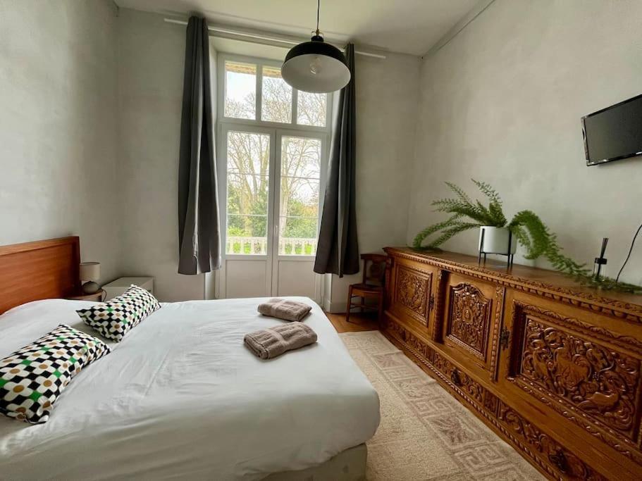 La Demeure De Margot - 24 Couchages Villa Villeneuve-sur-Yonne Luaran gambar